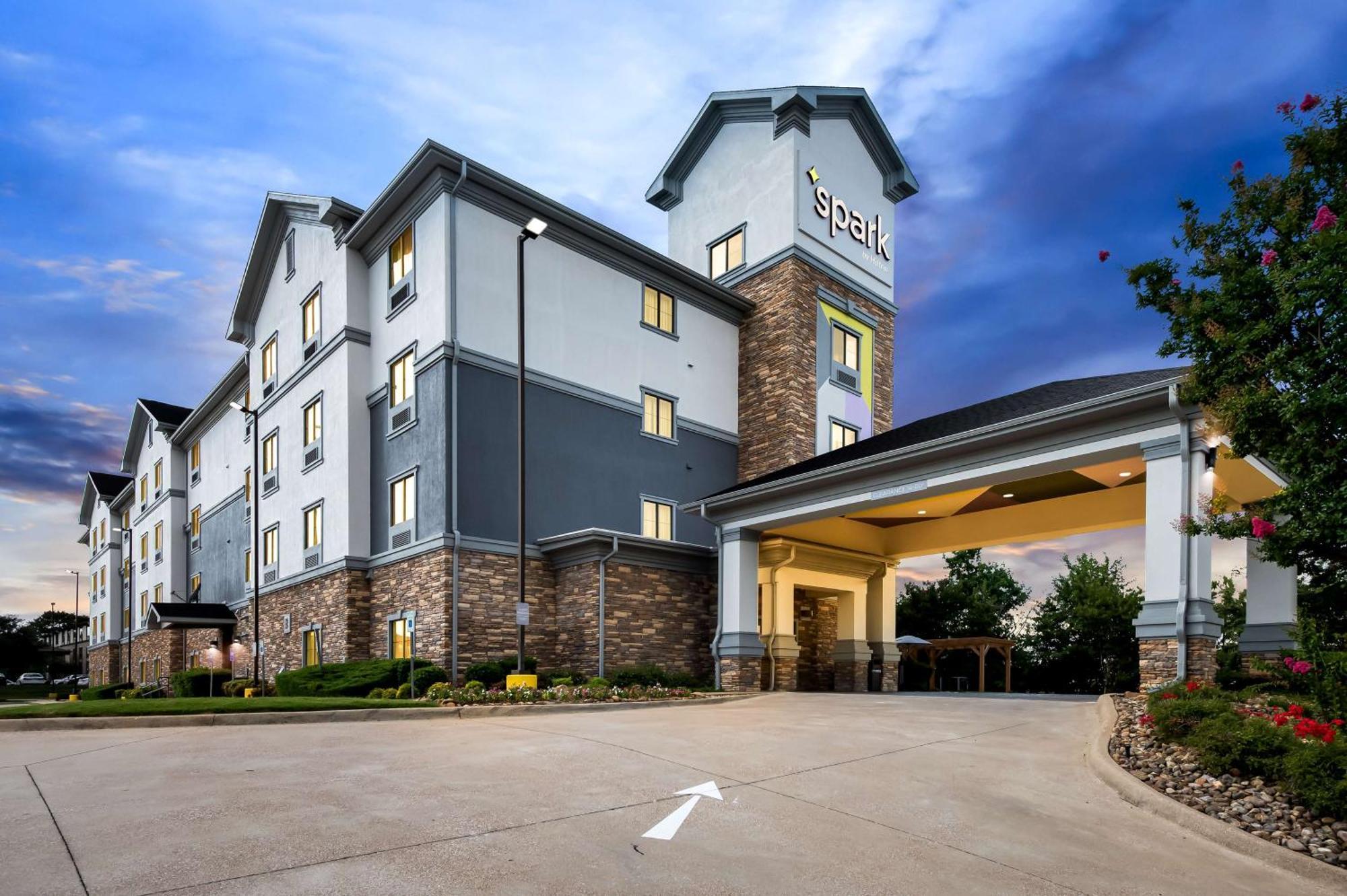 Spark By Hilton Longview Exterior photo